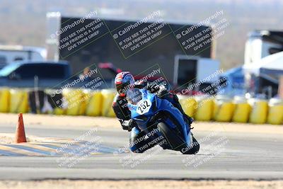 media/Feb-12-2022-SoCal Trackdays (Sat) [[3b21b94a56]]/Turn 2 (1045am)/